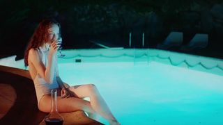 Alexia Giordano Sexy, Bikini in 'Sois magique'