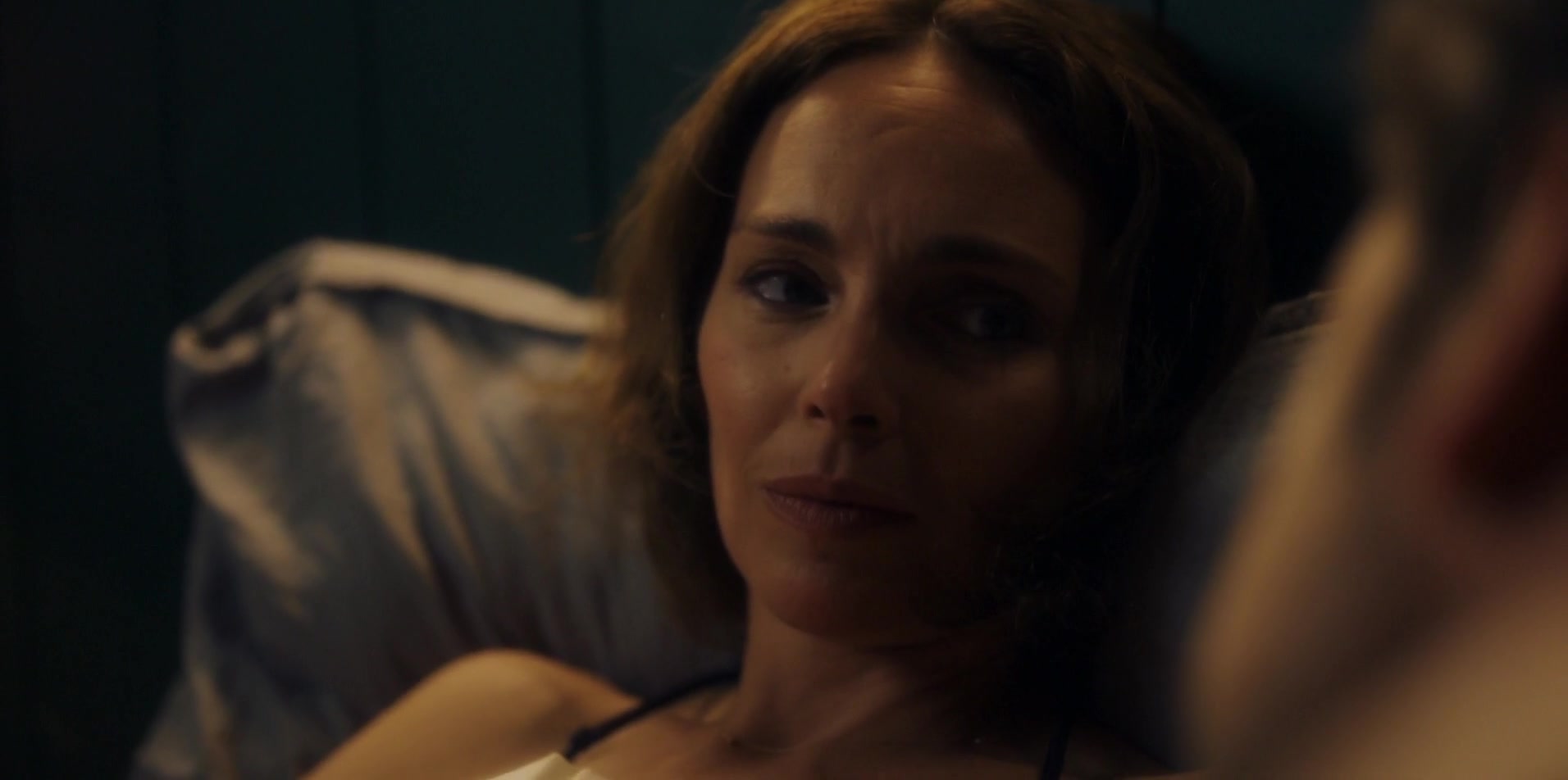 Claire Keim nude – Infidele s01e04-06 (2018)