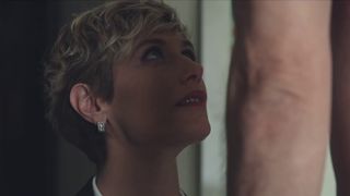 Cycile de France - The New Pope s01e02 (2019) Sexy film scene
