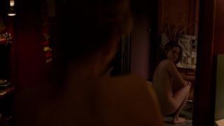 Noemie O'Farrell, Mounia Zahzam - Fabuleuses (2019) Sexy movie scene