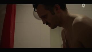 Franziska Hartmann & Bibiana Beglau & Valentina Sauca - Über Barbarossaplatz