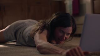 Kathryn Hahn nude - Mrs. Fletcher s01e03 (2019)