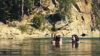 Esther Lubadika, Celeste Buckingham, Stepanka Fingerhutova nude - Bajkeri (2017)