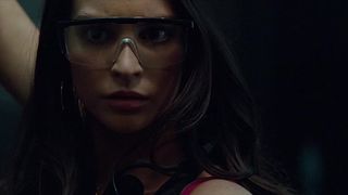 Elizabeth Banks sexy, Genesis Rodriguez sexy – Man on a Ledge (2012)