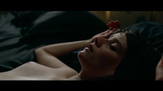 Pauline_Etienne-Tokyo_Fiance