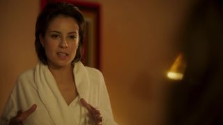 Camila Morgado, Andrea Beltrao nude - Albatroz (2019)