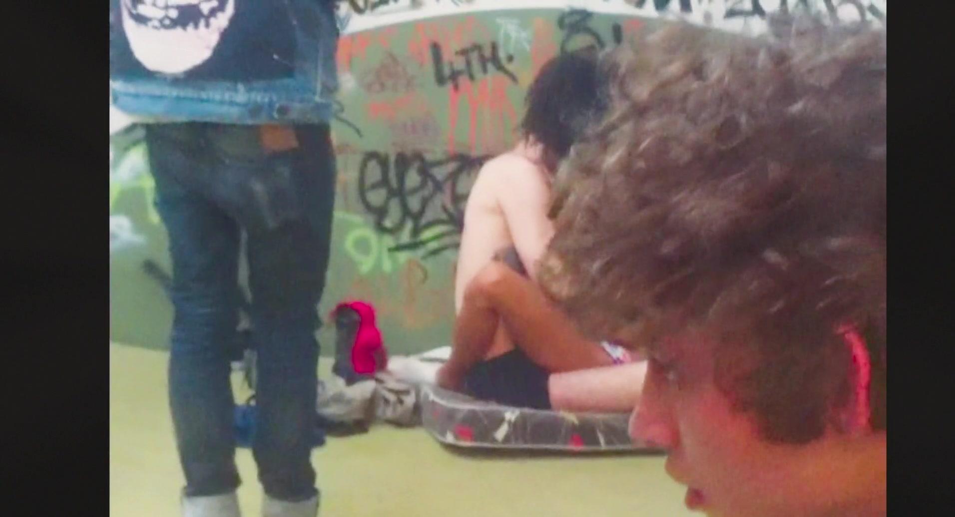 Diane Rouxel & Eva Menis-Mercier & Angie Sherbourne & Niseema Theillaud – The Smell of Us (2014)