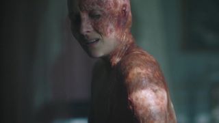 Julie De Bona, etc - Le Bazar de la charit s01e03e05 (2019)