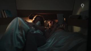Marleen Lohse nude - Sanft schlaft der Tod (2017)