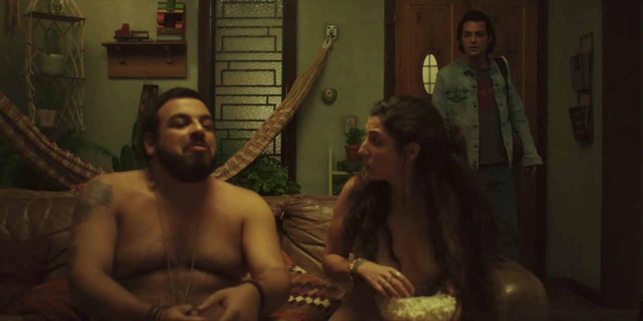 Clarice Falcao nude – Shippados s01e01-06 (2019)