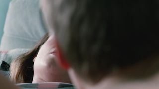 Jasna Fritzi Bauer nude - Goliath (2017)