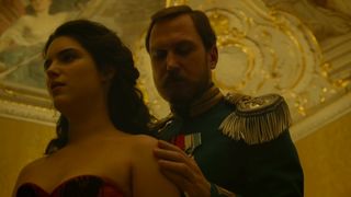 Michalina Olszanska - Koronatsiya s01e01-04 (2019)