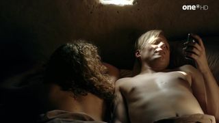 Yohanna Schwertfeger nude - Altes Geld (2015)  (Season 1, Episode 1)