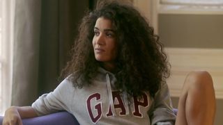 Alice David, Sabrina Ouazani, Charlotte Gabris Sexy, Hot Video in film 'Demi soeurs'