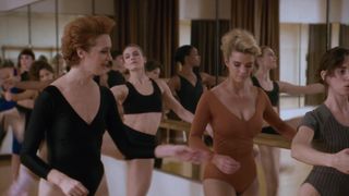 Alison Brie, Betty Gilpin, Jackie Tohn, Kate Nash Sexy, Hot Scene in 'Glow'