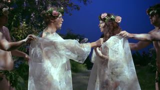 Olivia Colman nude - Confetti (2006)