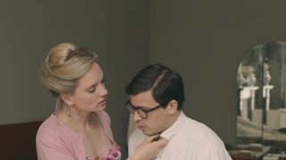 Anniek Pheifer Nude, Cheatig Wife Sex Scene for 'Het Leven Is Vurrukkulluk'