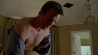 Kathryn Hahn nude – Hung s02e01 (2010)