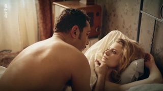 Clea Eden naked - Devoilees (2018)