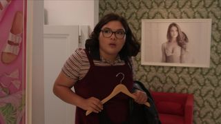 Michelle Veintimilla nude - The Baker and the Beauty (2020) (Season 1, Episode 2)