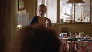 Virginie Efira - Une famille a louer (2015) Сut erotic scene