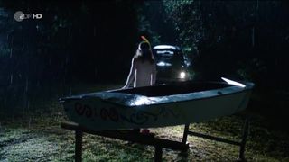 Anna Maria Sturm Nude, Topless Actress in 'Familie Sonntag auf Abwegen'