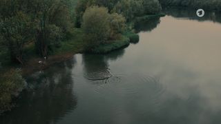 Nina Gummich, Alicia von Rittberg nude - Lotte am Bauhaus (2019)