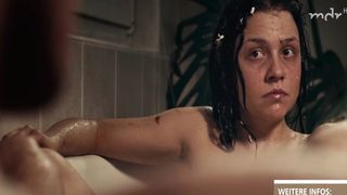 Jessy Moravec - Fische (2016) Naked actress in a hot video