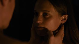 Alicia Vikander - Submergence (2018)