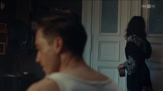 Hannah Herzsprung nude - Babylon Berlin (2017) (Season 2, Episode 1)