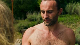 Julia Dietze - 5 Frauen (2016) Naked actress in a TV movie scene