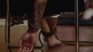 Gabriela Grecco, Thais Prates - Mal Nosso (2017) sexy hot movie scene