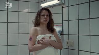 Veerle Baetens - Tabula Rasa s01 (2017) Сut scene