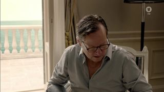 Catrin Striebeck - Toulouse (2018) sexy nude scene