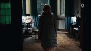 Lilly Menke nude - Tatort e1065 (2018)