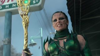 Elizabeth Banks, Naomi Scott - Power Rangers (2017) Сut celebs scenes