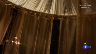 Ariana Martinez - Carlos, Rey Emperador s01e14 (2016) Naked movie scene