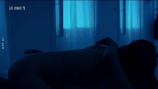 Aenne Schwarz - Blind ermittelt Das Haus der Lugen (2019) Naked actress in a "topless" scene