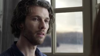 Julie Prayez - Lila _ Valentin (2015) Nude film scene