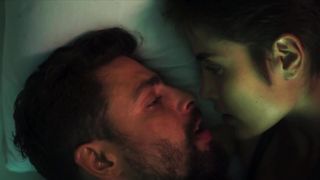 Sophie Charlotte, Maria Casadevall - Ilha de Ferro s01e04 (2018) celeb nude scene