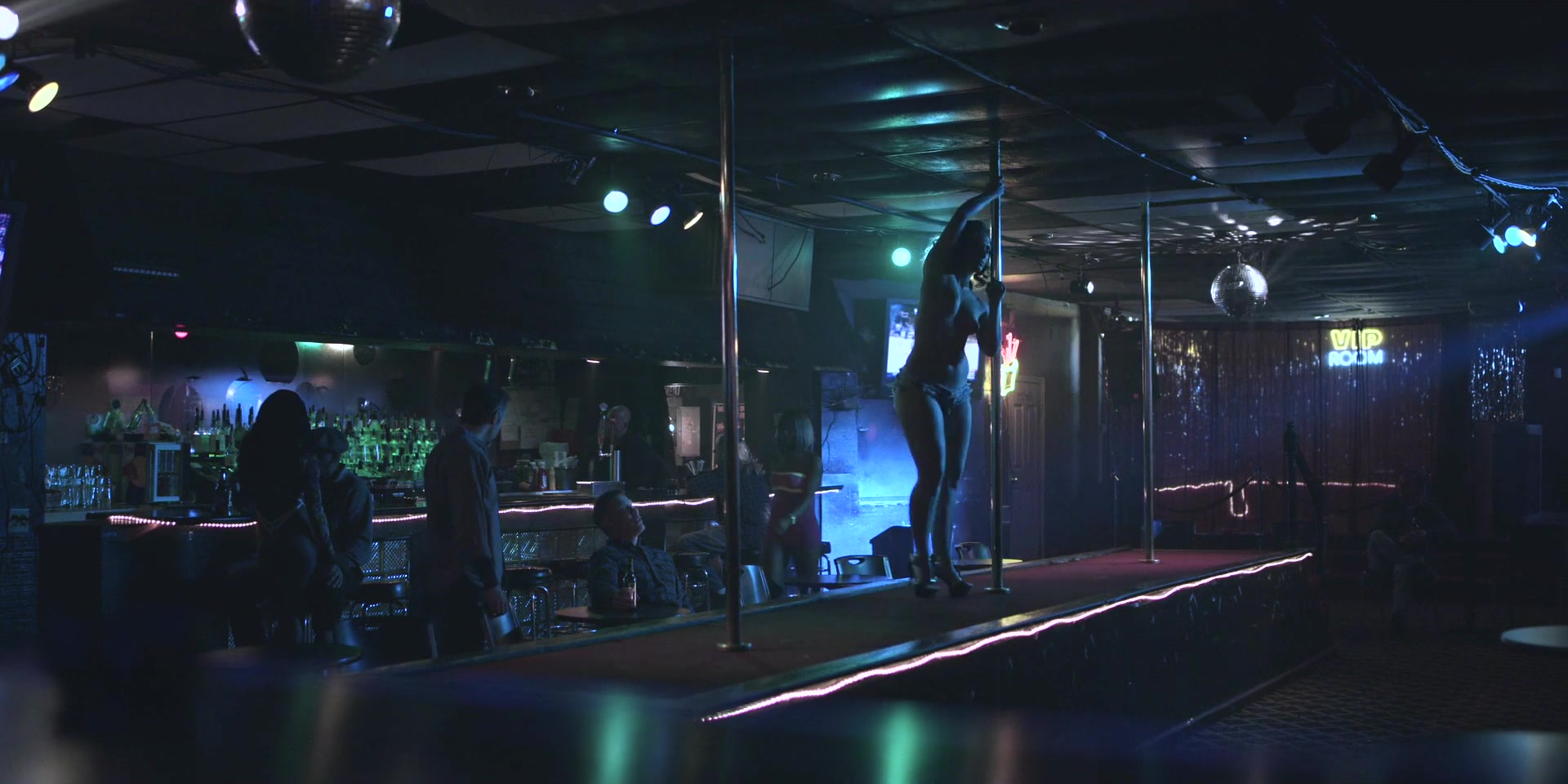 Kelly Quinn nude – The Outsider (2020) (Season 1, Episode 3)