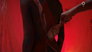 Michela Ferrazza hot - Der Urbino Krimi Die Tote im Palazzo (2016)