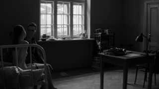 Maria Sobocinska, Davina Reeves-Ciara - Pan T. (2019) Hot of staging scene