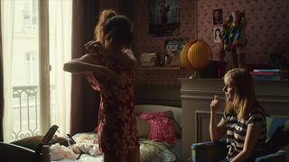 Pauline Serieys - Pas vu pas pris (2017) Nude movie scene