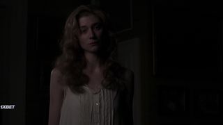 Elizabeth Debicki, Gemma Arterton - Vita _ Virginia (2018) sexy hot scene