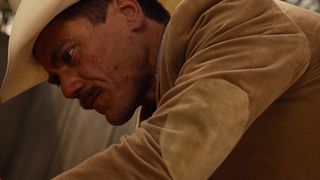 India Menuez, Ellie Bamber naked - Nocturnal Animals (2016)