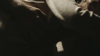 Micaela Ramazzotti, Matilda De Angelis nude - Una famiglia (2017)