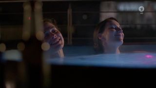 Meike Droste, Bettina Lamprecht naked - Frau Temme sucht das Gluck Der Charakter der Macht (2017)
