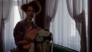 Bernadett Mitak, Hanna Palos nude - Budapest Noir (2017)