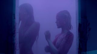 Abbey Lee, Bella Heathcote - The Neon Demon (2016) Thriller Nude Scene